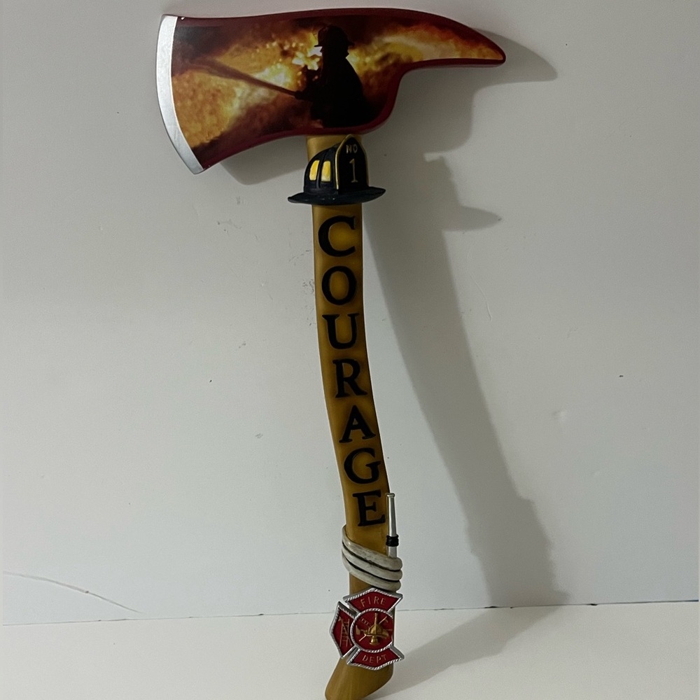 The Bradford Exchange Firefighters symbol of courage, The Edge of Valour Axe